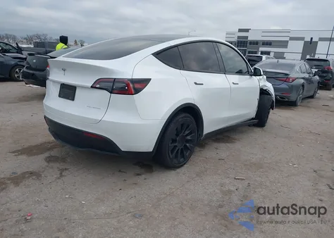 2022 Tesla Model Y Long Range Dual Motor All-Wheel Drive z USA, uszkodzony, nr VIN 7SAYGDEE8NA014232